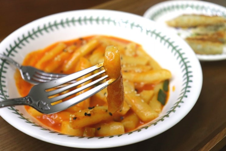  단체 업소용 떡볶이소스 마술소스 마술당면군만두로 집에서도 맛나게 먹기