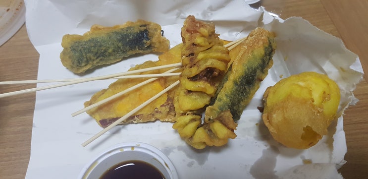  [세종떡볶이] 180도씨-바삭한튀김과 블랙떡볶이그리고 마약김밥
