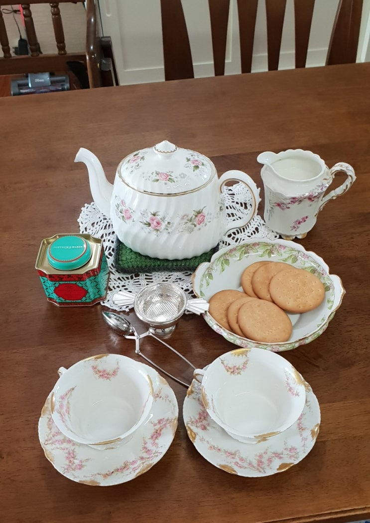  Tea Time