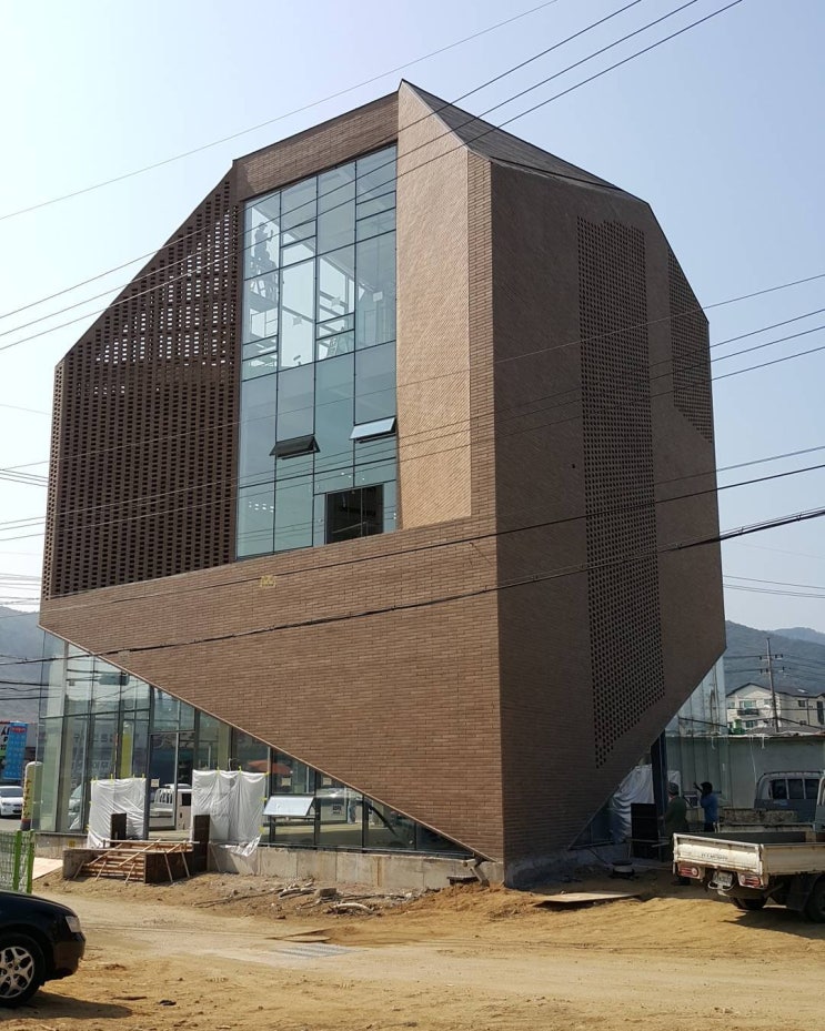  가성비 - 경기 광주 문형리 헬멧 건물