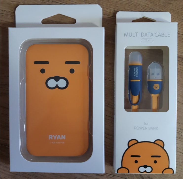  카카오프렌즈 보조배터리  + 케이블