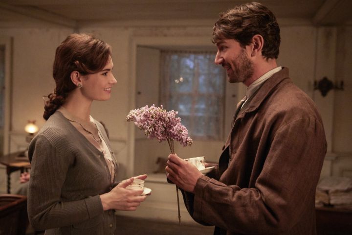  영화, '건지 섬 감자껍질파이 북클럽' (The Guernsey Literary and Potato Peel Pie Society)