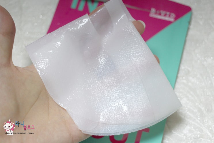  레비엘 인앤아웃 마스크팩으로 간편하게 피지, 노폐물제거