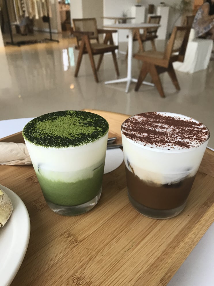  빵이 맛있는 울산 삼산 카페 브라운앤로지브라운