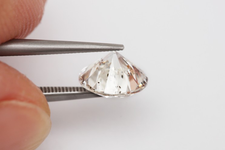반포다이아몬드 # LDH 와 다크 크리스탈이 있는 1캐럿다이아몬드 매입하기