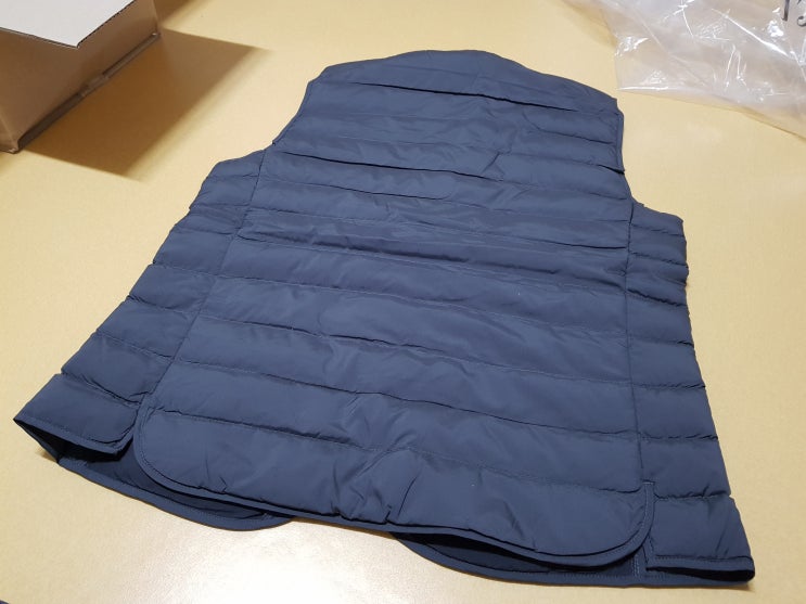 남자 경량 덕다운 패딩 역시즌 가격 싼 거 맞아? 남자 경량 덕다운 패딩 역시즌 가격 싼 거 맞아?
