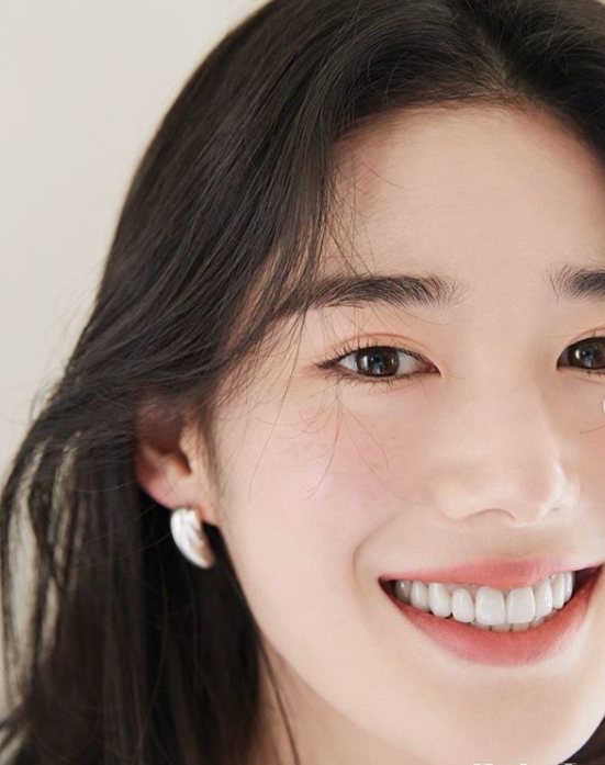 정은채 나이 키 몸매 사진 인스타그램으로 알아보자
