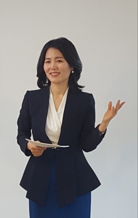   박진영 교수 인터뷰 사진 촬영