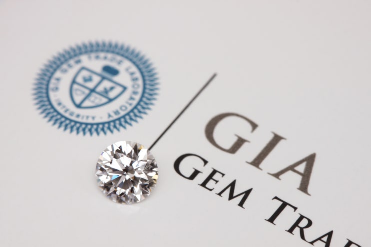 수지다이아몬드 # 다른곳에서 견적받고, 방문해서 매입한 GIA 1캐럿다이아몬드
