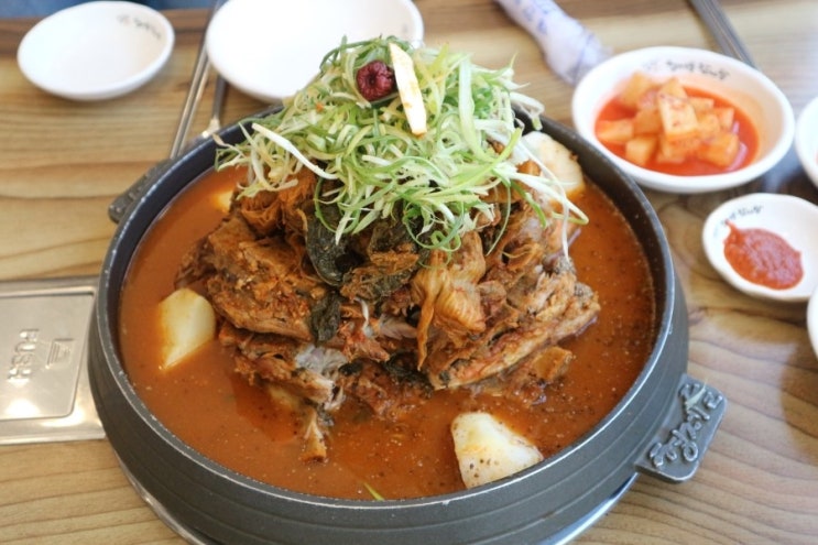  현대솔라고CC맛집 라운딩후 산더미 감자탕 