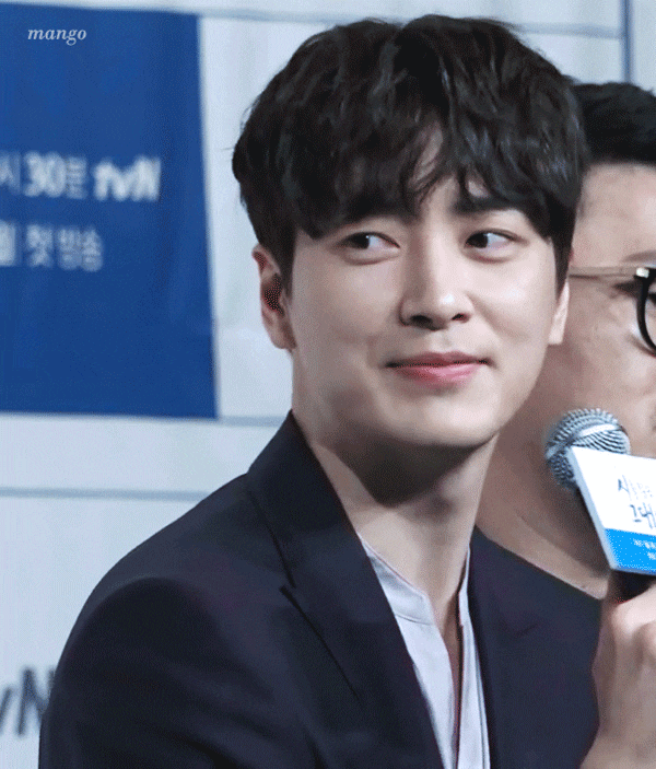  시를 잊은 그대에게 제작발표회 이준혁 움짤