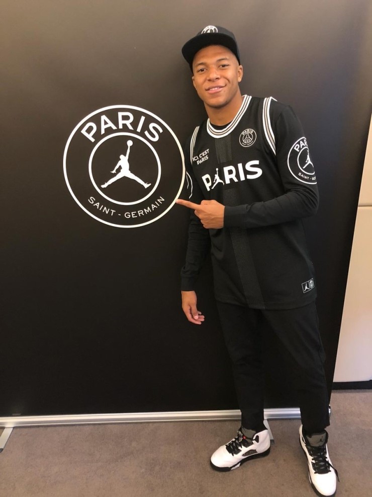 Psg íŒŒë¦¬ìƒì œë¥´ë§ ìœ ë‹ˆí¼ ì¡°ë˜ ì½œë¼ë³´ ëŒ€ê³µê°œ ë„¤ì´ë²„ ë¸