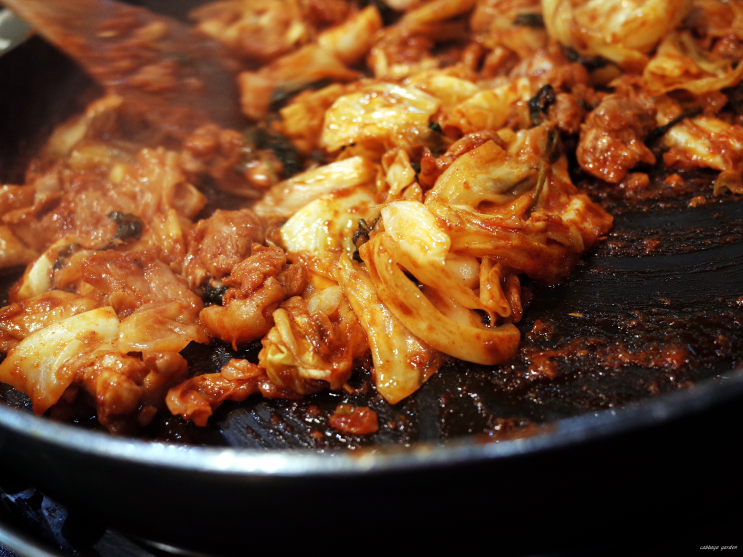  용산 닭갈비 오근내 닭갈비 미쉐린 가이드 빕 구르망