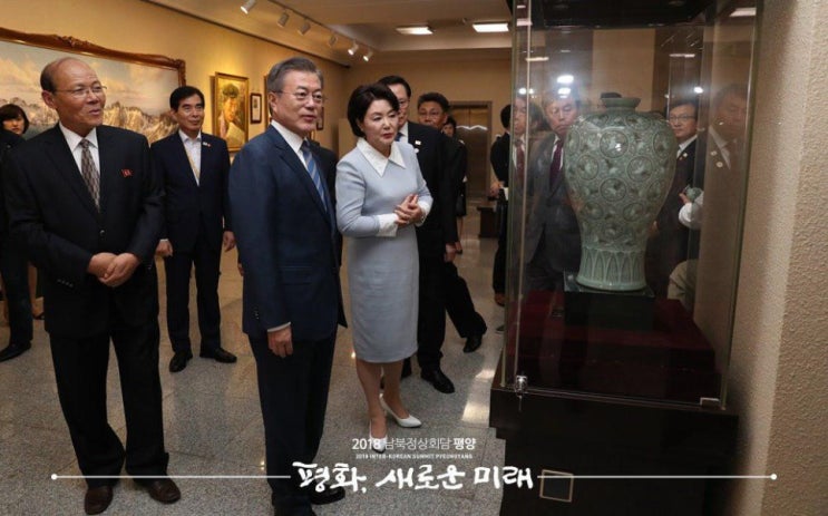 [전시봇] 文 대통령 북한 미술 관람 & 구혜선 한국미술협회 홍보대사로 위촉
