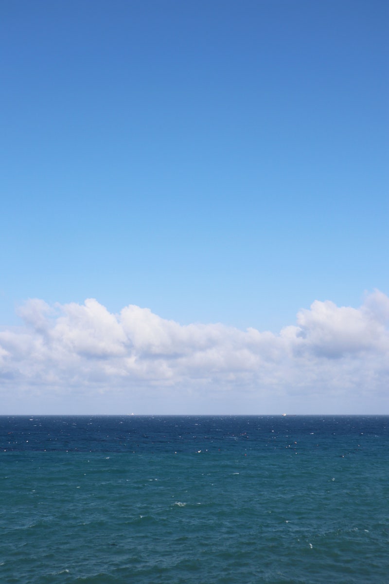 직접 찍은 부산 바다사진, 맑은날과 흐린날의 온도차 : 네이버 블로그, image size:800x1200