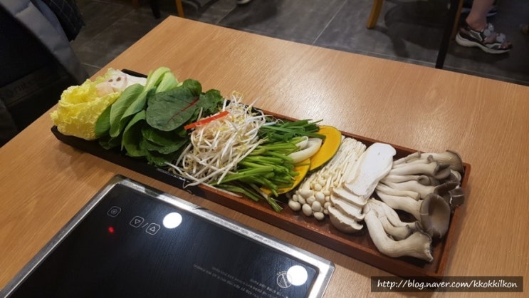  수원 영통 / 두둑한 샤브 칼국수 / 등촌 칼국수 스타일
