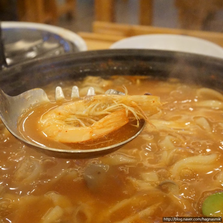  부개동맛집 권오길손국수 부평점 : 매콤한맛 순한맛 골라먹는 즉석칼국수