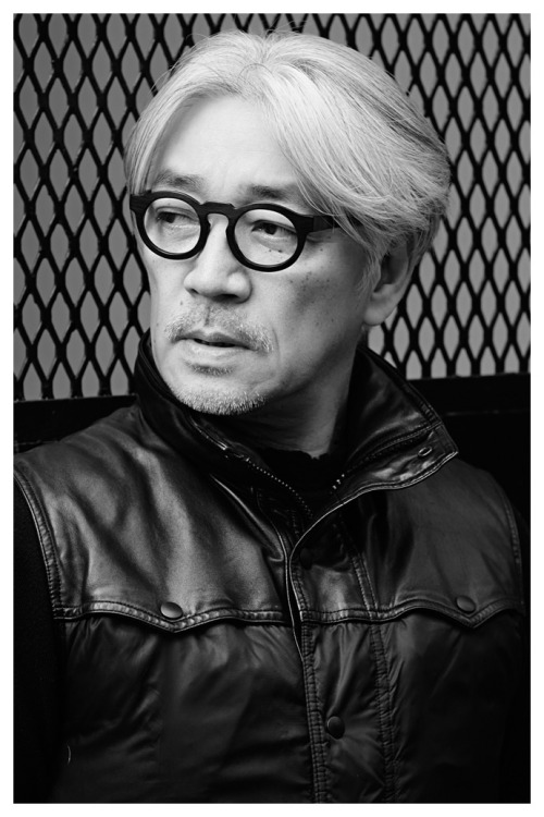  좋은 소리를 찾아냈을 때, 어린 아이처럼 온 얼굴로 웃던 류이치 사카모토 :코다 Ryuichi Sakamoto CODA  (Stephen Nomura Schible 2017)