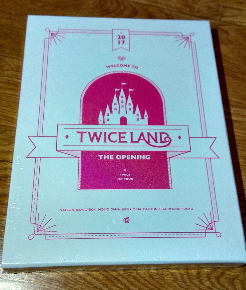 TWICEコンサートDVDレビュー！ (TWICELAND: The Opening Concert [DVD])