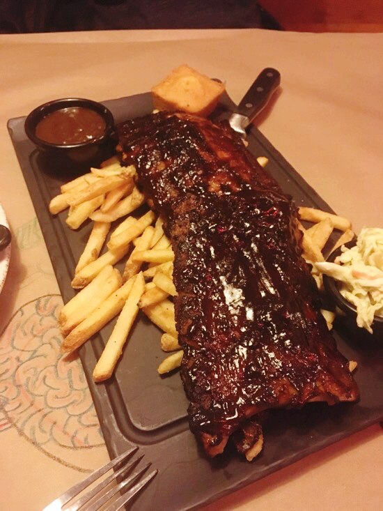  [켈로나 겨울 여행] Montana's BBQ [켈로나 맛집]