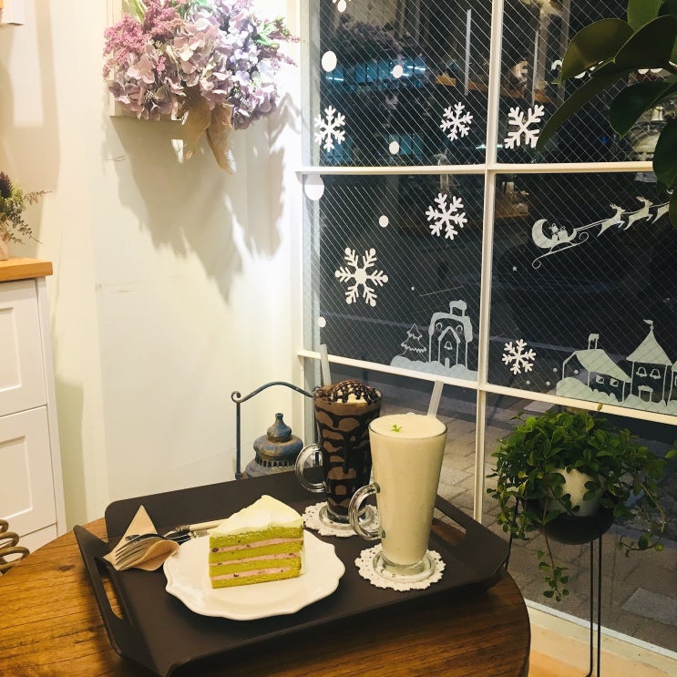  진주 중안동카페 MA MAISON 마메종 그린감성 대박