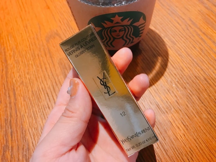  늦은 자랑 ♥ 크리스마스 선물 받았어요 ^ㅇ^  입생로랑 틴트 베르니 아 레브르 글로시스테인 12호