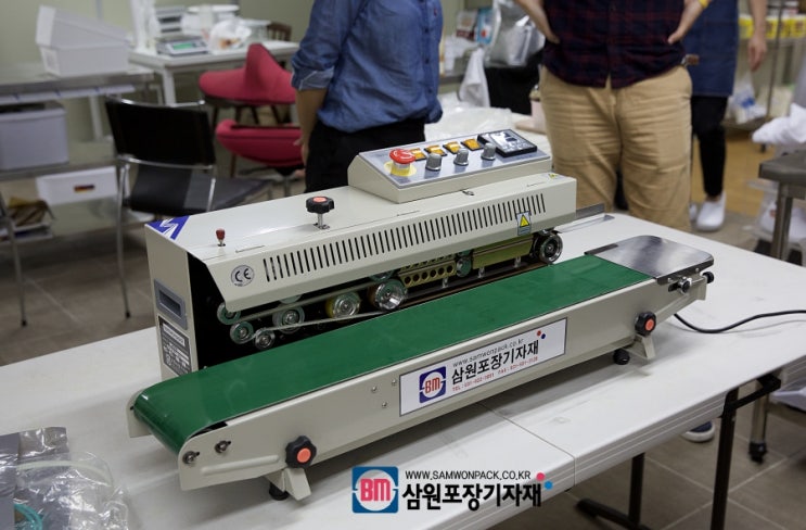  미니 밴드실러를 크리엣쿠키에 납품했습니다[삼원포장기자재]