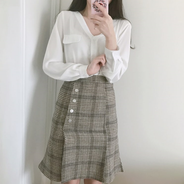  [데일리룩] 체크 머메이드 트임 스커트, 화이트 블라우스