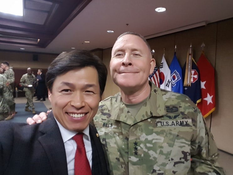  미8군사령관 이.취임식 참석