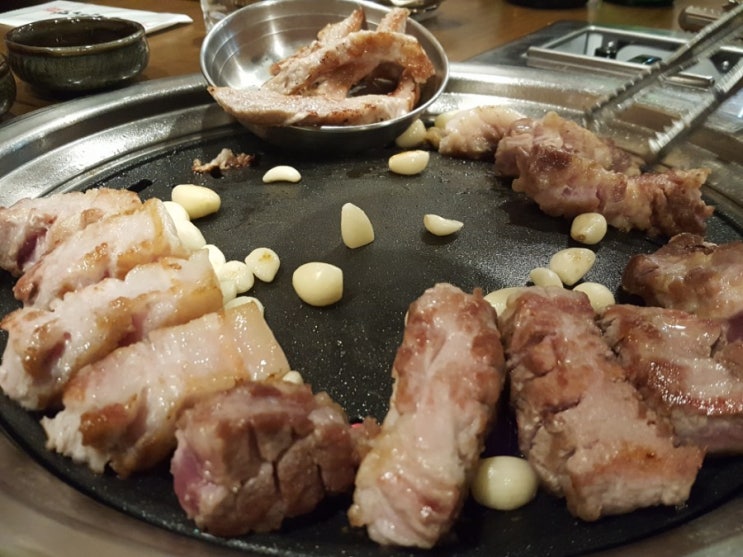 [강남 돼지 맛집]이 맛 모르면 돼지고기 먹지마오, 명불허전 강남 맛집 육전식당 4호점 한입하실래예?