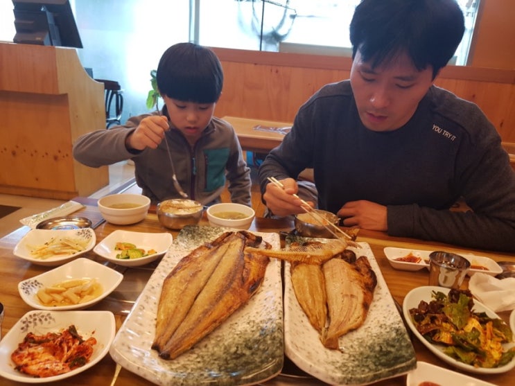 풍동 연탄가마 생선구이 엄청난 크기에 깜놀!