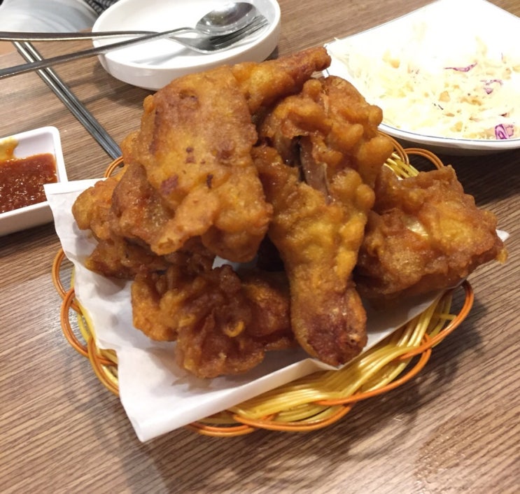 베트남 호치민 한식당 ‘파파스 치킨(papa’s chicken& chicken shop beer)’