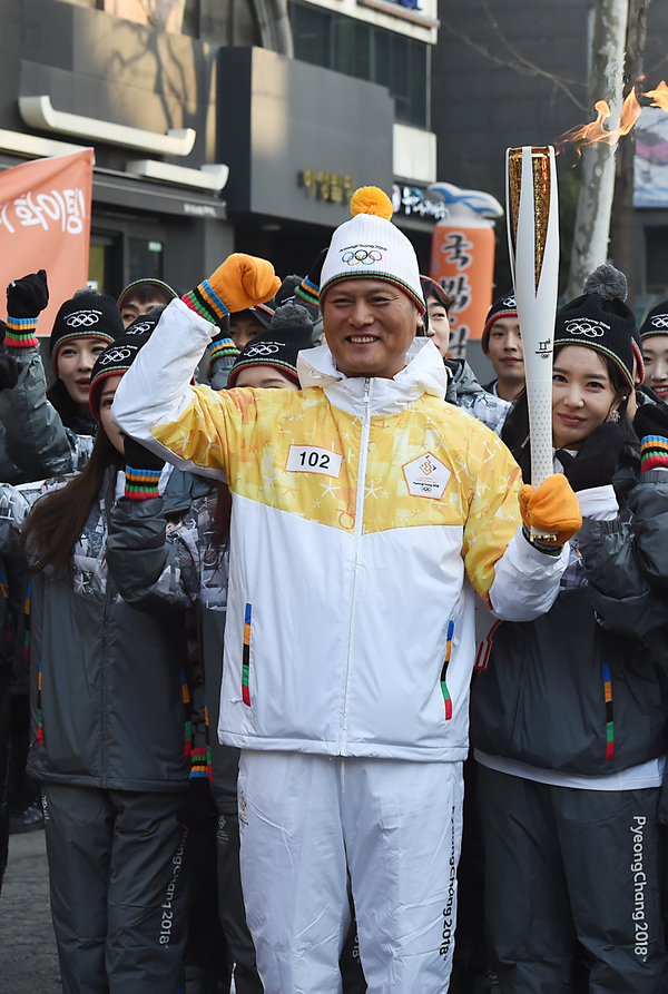 2018평창동계올림픽 희망의 불꽃을 전달한 모델들의 성화봉송 대덕대학교모델과