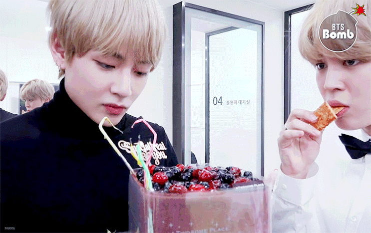  곰도리 칭구 생일파티 ฅʕ•̀ㅁ•́ʔฅ