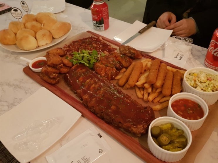  [합정 맛집] 이름도 귀여운 오잉크오잉크에서 바베큐 플래터~