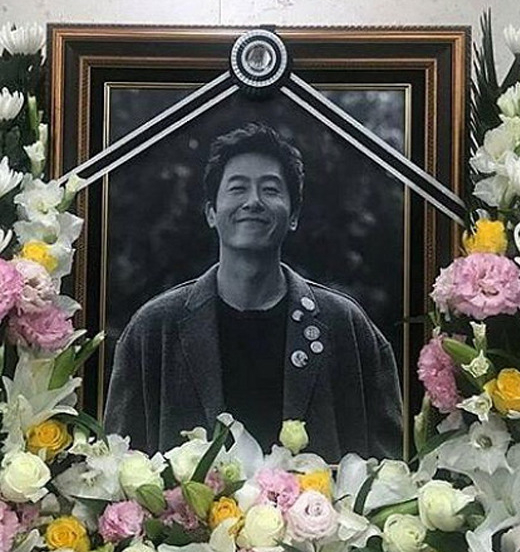  2017년 사망한 유명 연예인들 - 김주혁, 샤이니 종현, 김영애 등