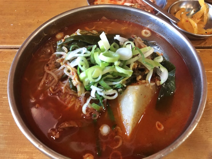  대구약전골목 맛집 : 행복제면소, 육국수+얼큰만두칼국수+떡볶이+날치알주먹밥~