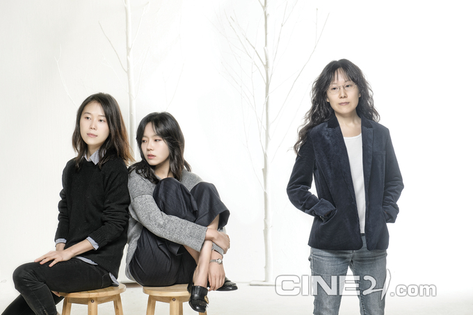  씨네21 - <누에치던 방> 이완민 감독, 배우 이상희·김새벽 인터뷰