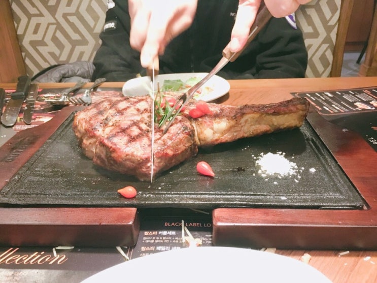  돈스파이크 스테이크, 토마호크 in 아웃백 송도점.