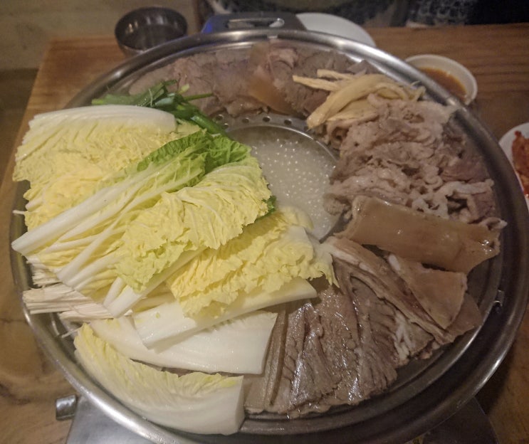  서울 신당동/동대문역사문화공원역 '느티나무설렁탕' 수육전골