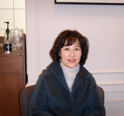  한국 고전의 아름다운 멋 ‘순수한 사랑’으로 표현해 감동 물결  - 은해 전영미 작가 