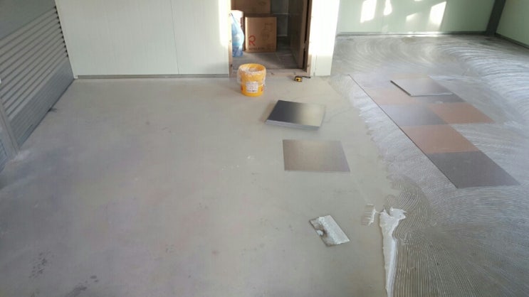  경산자인공장바닥재시공 데코타일교체 상가건물사무실