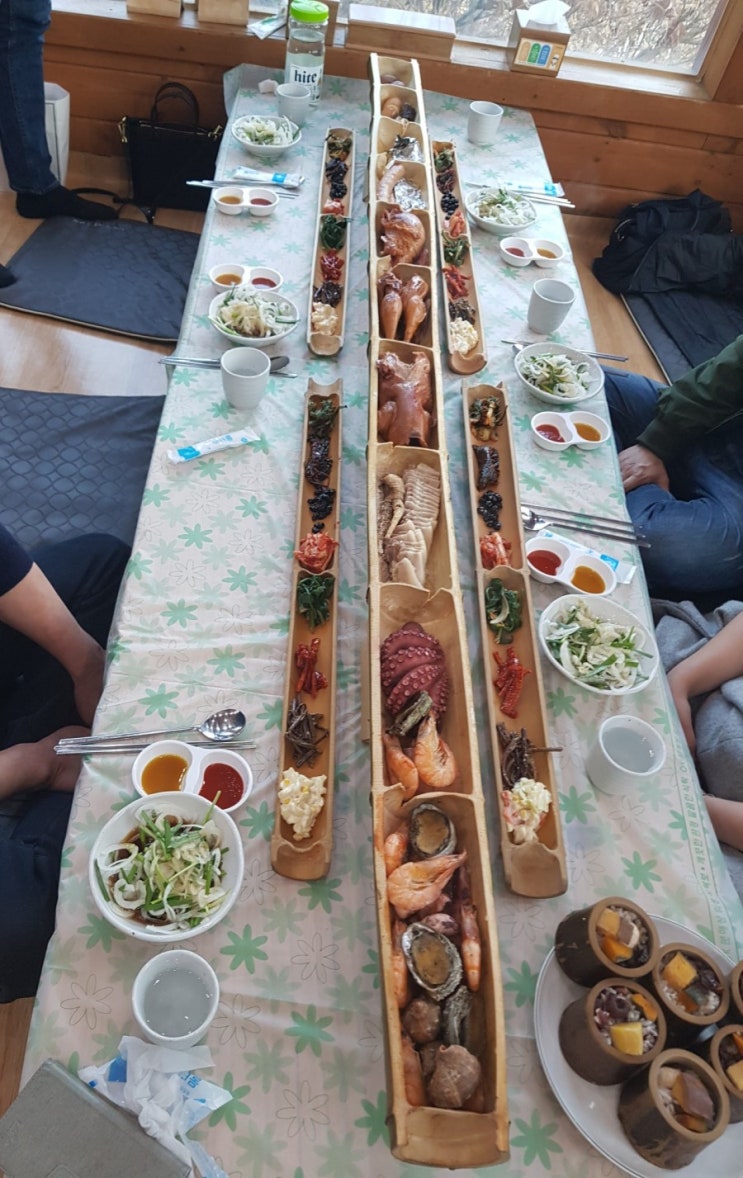  하남 왕대통수라찜 - 대나무즙이 묻어나오는 한상차림