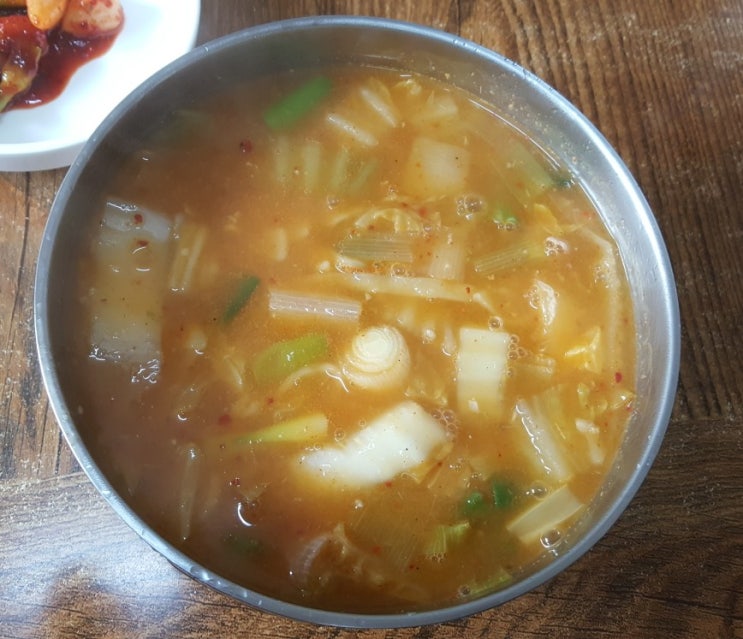 팔공산 어탕국수 원조- 삼거리 뚜레박 식당