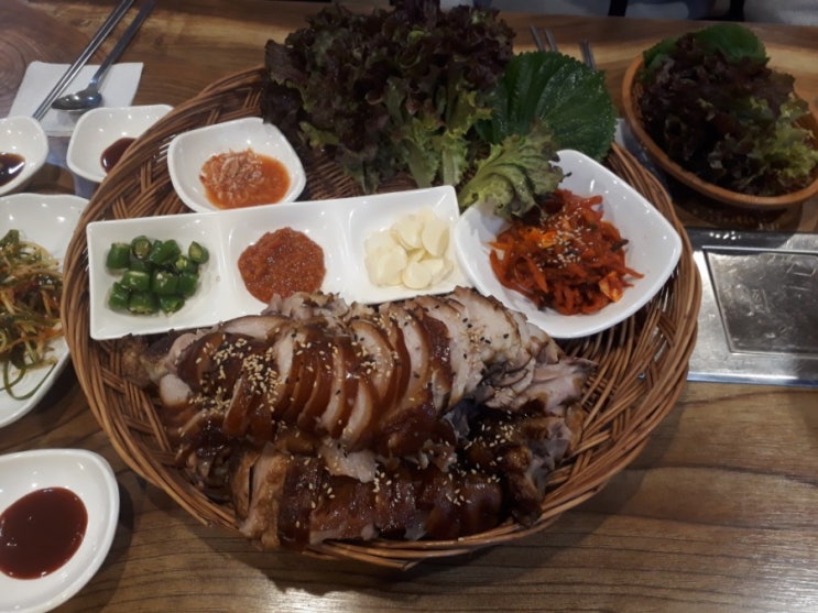  연무동 족발뱅이