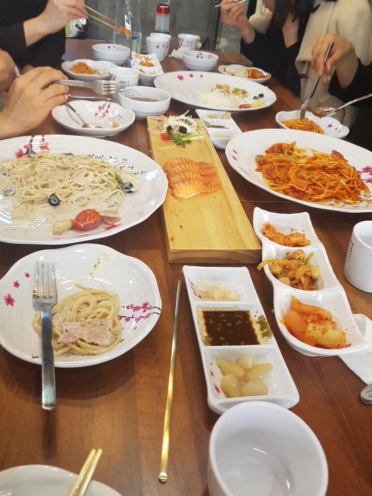 조천해안도로의 생연어요리전문점 연어회관 조천해안도로의 생연어요리전문점 연어회관