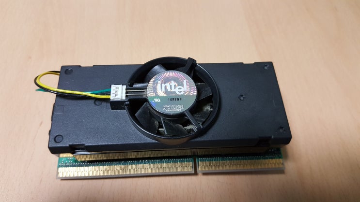  Intel SL2WM Slot 1 Celeron 300 300A/66 CPU