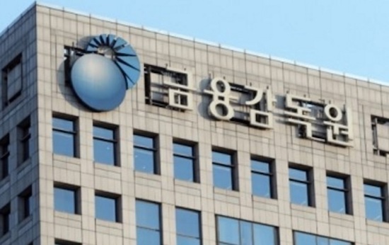 보험사 '의료자문제' 민원 속출...기록만 보고 보험금 거절 - 진료 의사 놔두고 계약 병원의 자문기록 받아 판정 보험사 '의료자문제' 민원 속출...기록만 보고 보험금 거절 - 진료 의사 놔두고 계약 병원의 자문기록 받아 판정