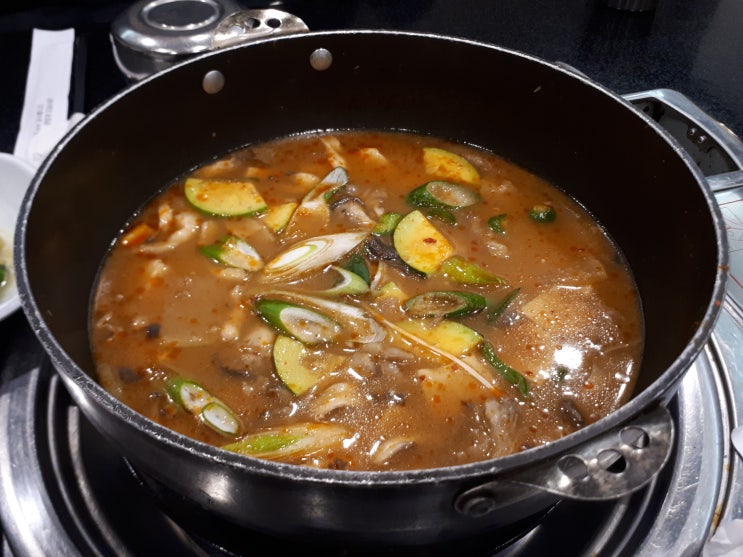  내 돈 주고 먹은 여의도 민소 점심메뉴 된장찌개