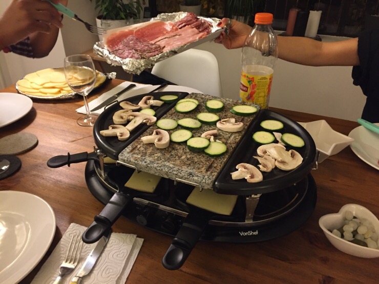  영국 워홀 729. 런던에서 보낸 시간들 2-버로우 마켓 주변/프렌치 라클렛 나잇(French Raclette night)